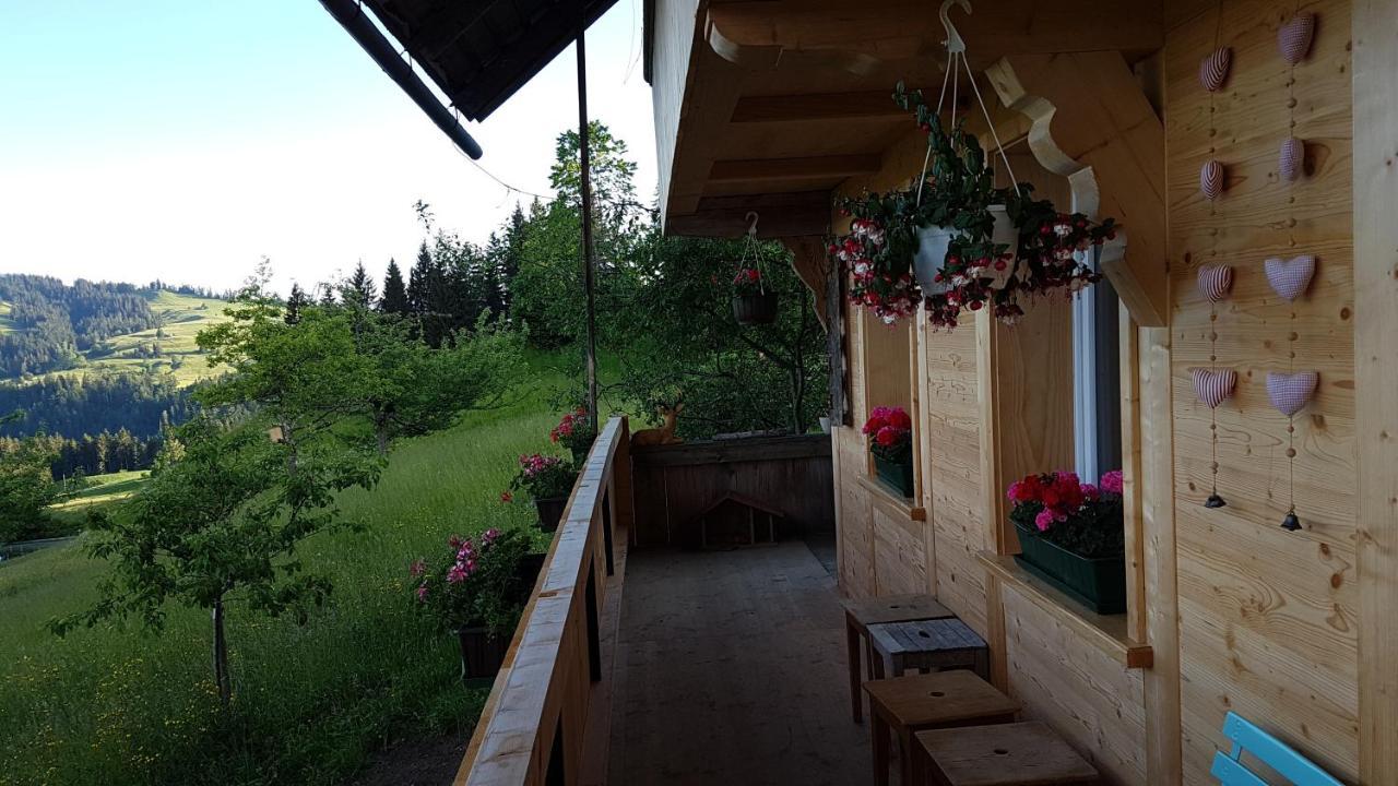 B&B Kraettli Eggiwil Exterior photo